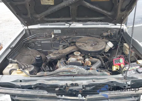 1987 Dodge Ram 50 z USA, uszkodzony, nr VIN JB7FM24E2HP098452